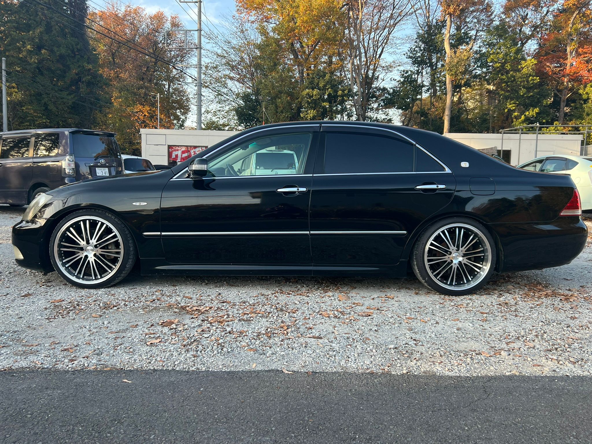 2003 Toyota Crown Athlete G 3000cc Glossy Black - Image 4