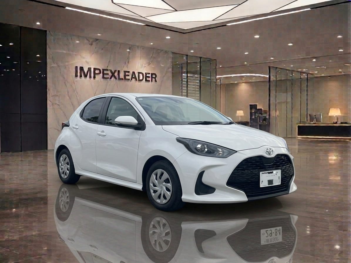 2025 Toyota Yaris G White